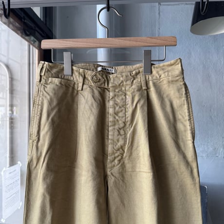 AURALEE　GARMENT-DYED FINX CHINO ONE-TUCK WIDE PANTS
