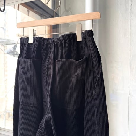 COMOLI　コーデュロイ ドローストリングパンツ