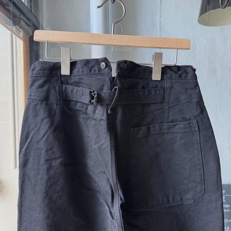 COMOLI　ブラックデニム オーバーパンツ