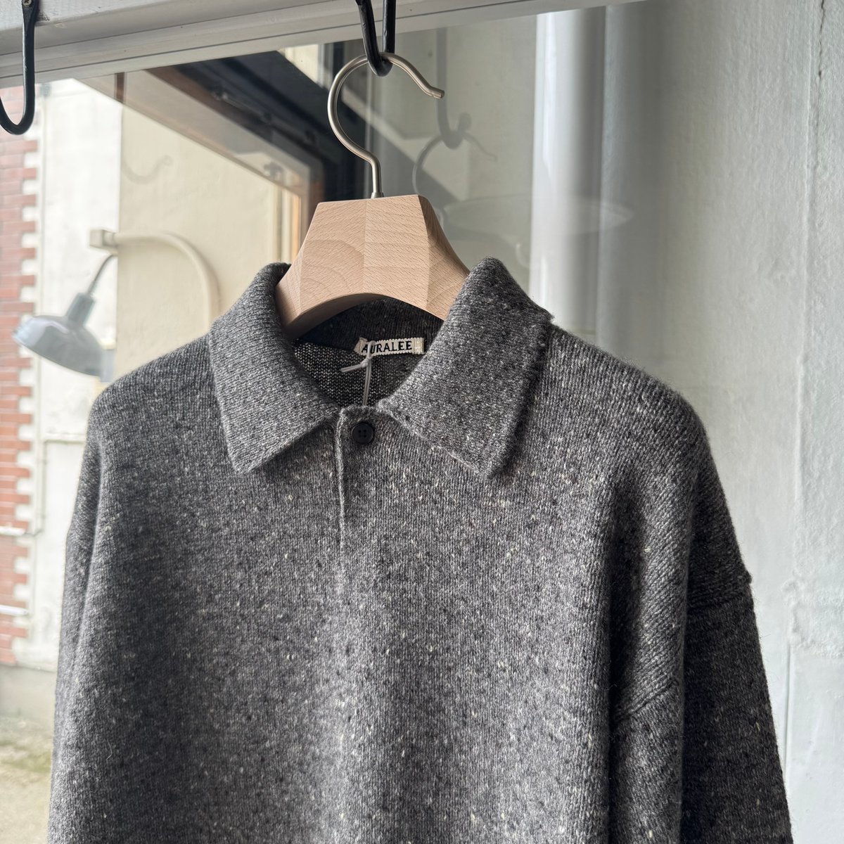 AURALEE CASHMERE NEP KNIT POLO | Less Higashikawa