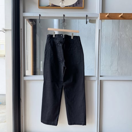 COMOLI　ブラックデニム オーバーパンツ