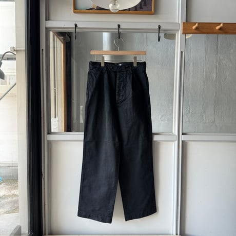 AURALEE　GARMENT-DYED FINX CHINO ONE-TUCK WIDE PANTS