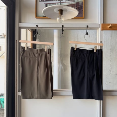 AURALEE　LIGHT WOOL MAX GABARDINE SHORTS