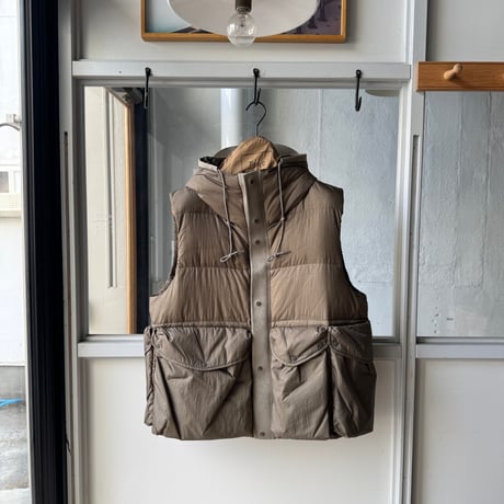 Ten c　 SKYE TEN COBO DOWN VEST