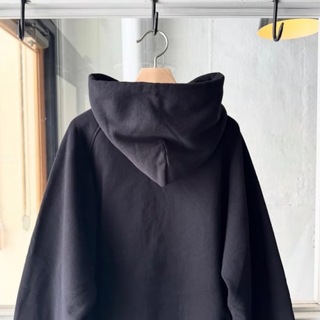 COMOLI　コットン裏毛パーカー