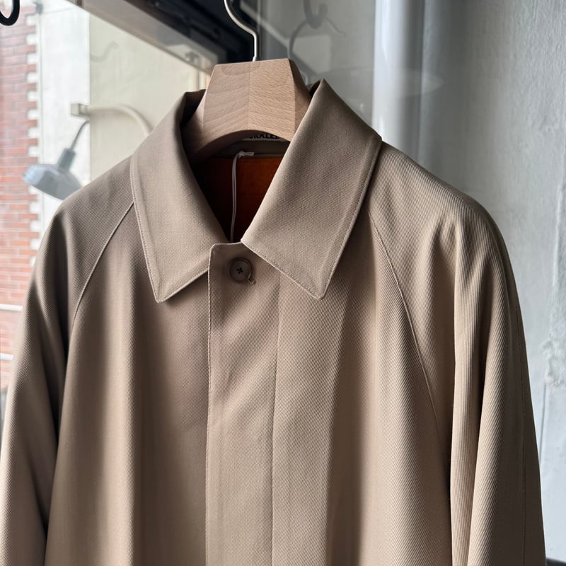 AURALEE ULTRA FINE WOOL TWILL WOOL-LINED COAT |
