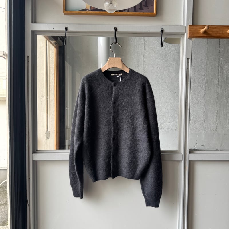AURALEE GARMENT-DYED BABY ALPACA FUR KNIT CREW-
