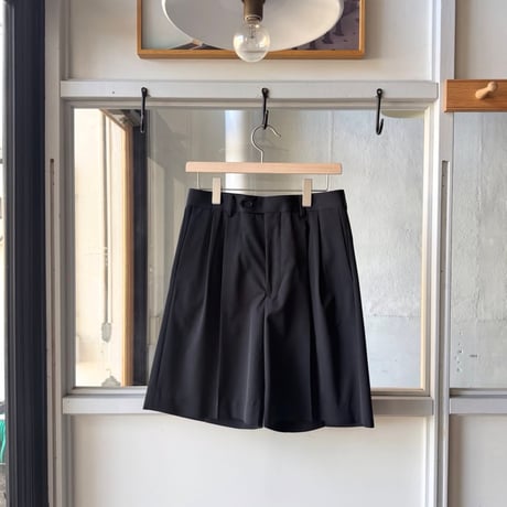 AURALEE　LIGHT WOOL MAX GABARDINE SHORTS