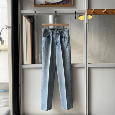 AURALEE　FADED HEAVY DENIM CENTER-PLEATED PANTS