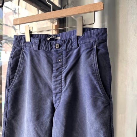 AURALEE　GARMENT-DYED ORGANIC COTTON HEAVY MOLESKIN PANTS
