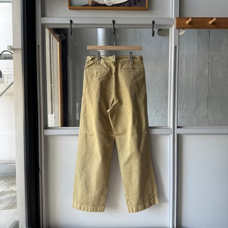 AURALEE　GARMENT-DYED FINX CHINO ONE-TUCK WIDE PANTS