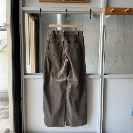 AURALEE　GARMENT-DYED FINX CORDUROY 5P WIDE PANTS