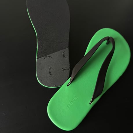 AURALEE　SOFT LEATHER FLIP-FLOPS