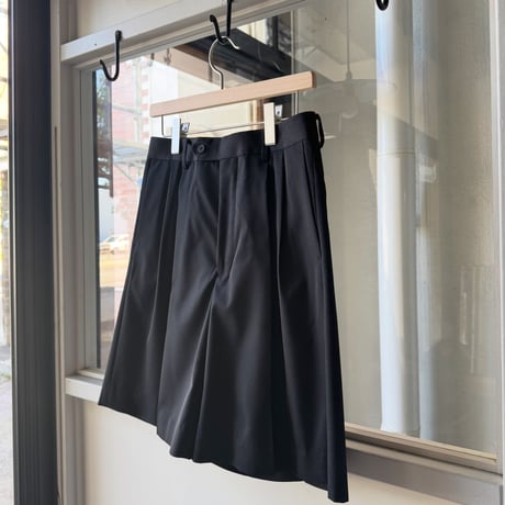 AURALEE　LIGHT WOOL MAX GABARDINE SHORTS