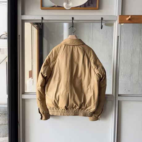 AURALEE　FINE CALF LEATHER DOWN BLOUSON