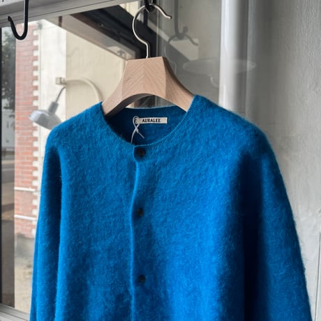 AURALEE　GARMENT-DYED BABY ALPACA FUR KNIT CREW-NECK CARDIGAN
