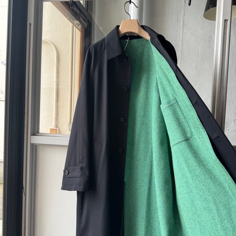 AURALEE ULTRA FINE WOOL TWILL WOOL-LINED COAT |
