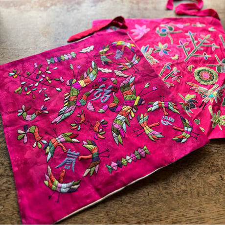 오리보 オリボ 韓国刺繍の包み布 アンティーク