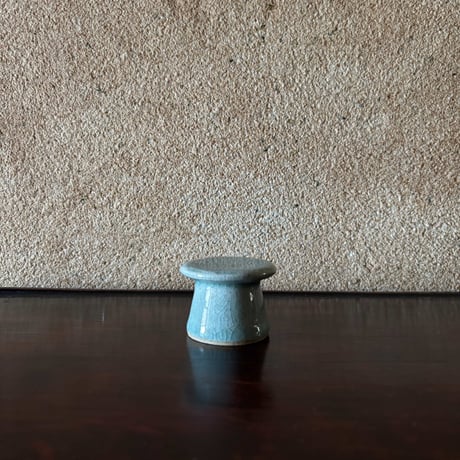 小さな青磁高台