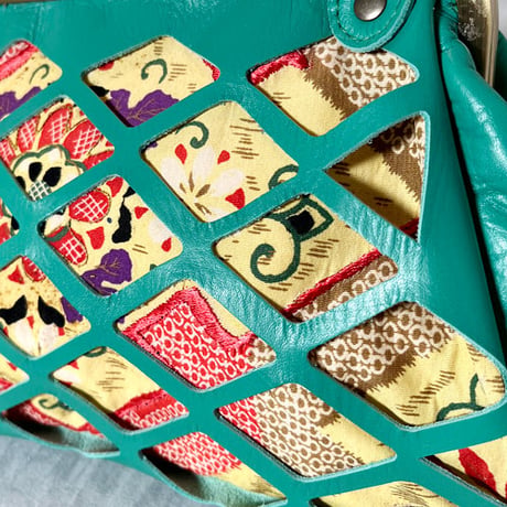 着物リメイク　網がま口ショルダーバッグ　エメラルドグリーンレザー　2way　ハンドバッグ　和装バッグ