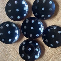 漆器菓子皿　桜文様螺鈿入(剥がれあり)