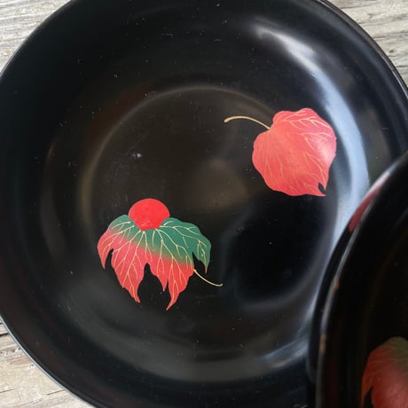 輪島塗　菓子皿　朴付き文様　明治