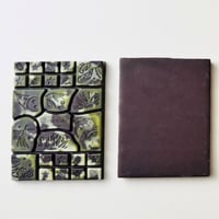 糀ショコラ カラフル【抹茶】1枚(手彩色タブレット・白砂糖不使用のローチョコレート)