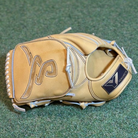 YAMAMOTO Pro Essential　硬式投手用　HP21  クリーム×紐クリーム×ステッチブラウン　Yフラットウェブ  左投げ