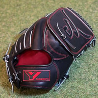 YAMAMOTO Pro Essential　硬式投手用　HP21  ブラック×紐ブラック×ステッチレッド　Yフラットウェブ