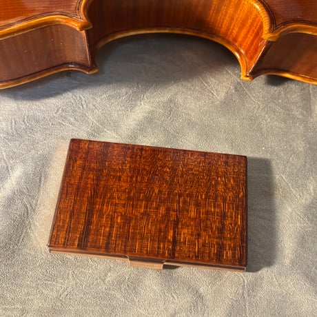 【一点もの】STRINGS　CARD　CASE（縦木目）/ピンクゴールド