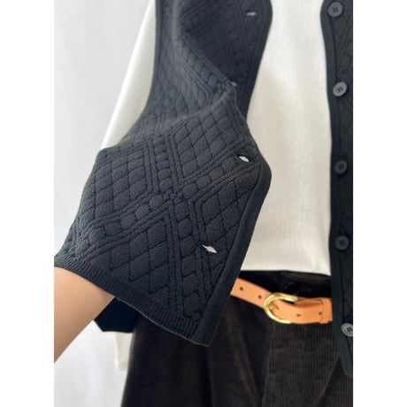 quilted pattern knit vest