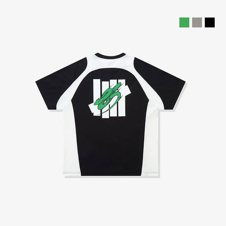 王一博・関連商品（UNDEFEATED）★ 85 Racing 赛车 【 01 】 Tシャツ　※男女兼用《短袖运动 Tee》【予約商品・メーカー発送目安：発送日未定】
