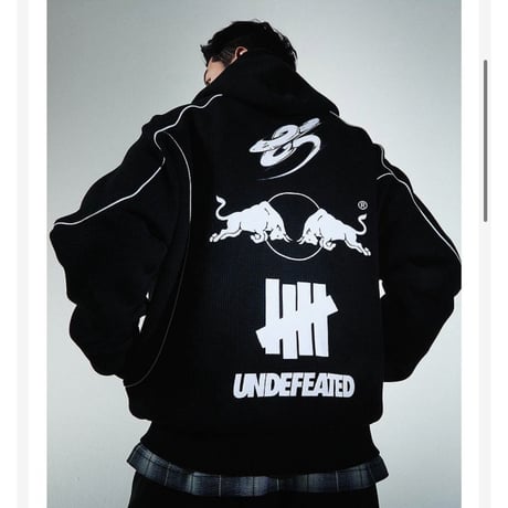 王一博・関連商品（UNDEFEATED）★ 85 Racing 赛车 【 04 】 ジップアップパーカー　※男女兼用《拼接长袖网眼衫》【予約商品・メーカー発送目安：発送日未定】