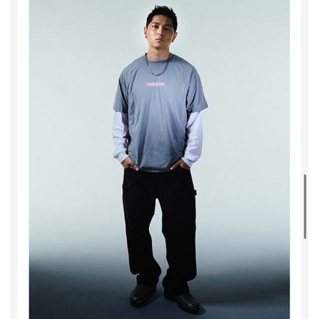 王一博・関連商品（UNDEFEATED）★ 85 Racing 赛车 【 01 】 Tシャツ　※男女兼用《短袖运动 Tee》【予約商品・メーカー発送目安：発送日未定】