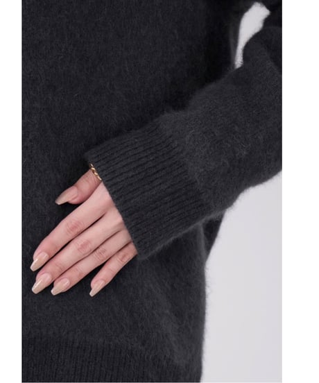 【MICA&DEAL】 ラクーンデュアルVネックニット 0126308103