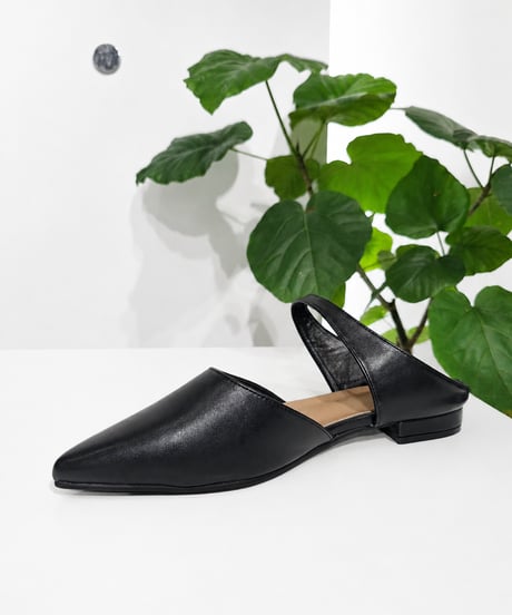 【select】BLACK 2125001 甲ベルトポインテッドフラットサンダル