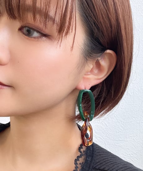 【charmaer 27 Early spring】  297103  ドロップホマイカアクリルピアス