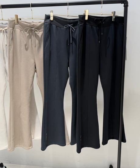 【ayane '26 winter collection】876831 裏起毛ハイテンションフレアパンツ