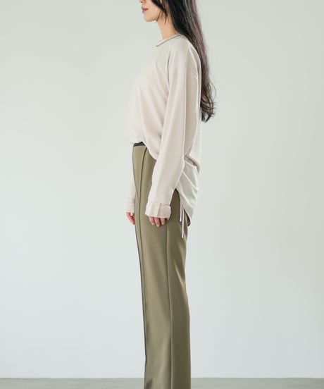【Lallia Mu】センタープレスフレアパンツ 2711700／2月上旬～2月中旬発送予定