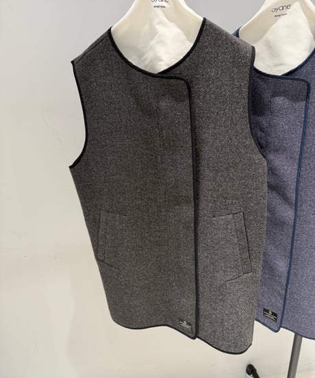 【ayane '26 winter collection】876829 ウールライクツイルノーカラージレ