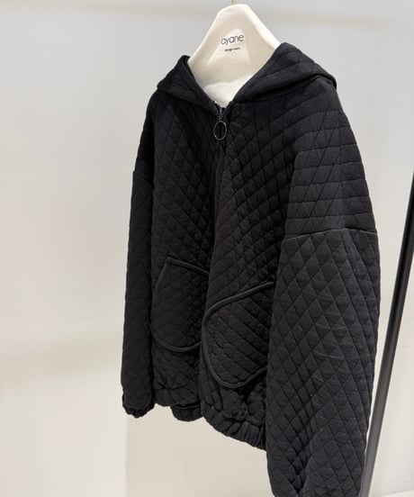 【ayane '26 winter collection】876812 キルト地ジップアップパーカー