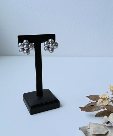 【charmaer 27 Early spring】297102 メタルボールピアス