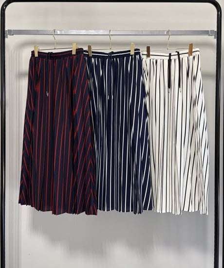【MARGAUX VINTAGE | '27 Spring Collection】 ストライププリーツスカート   SK 27026／2月上旬から3月上旬発送予定
