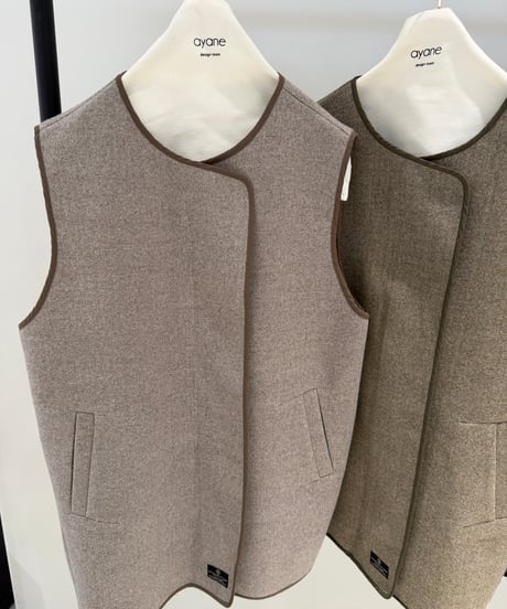【ayane '26 winter collection】876829 ウールライクツイルノーカラージレ