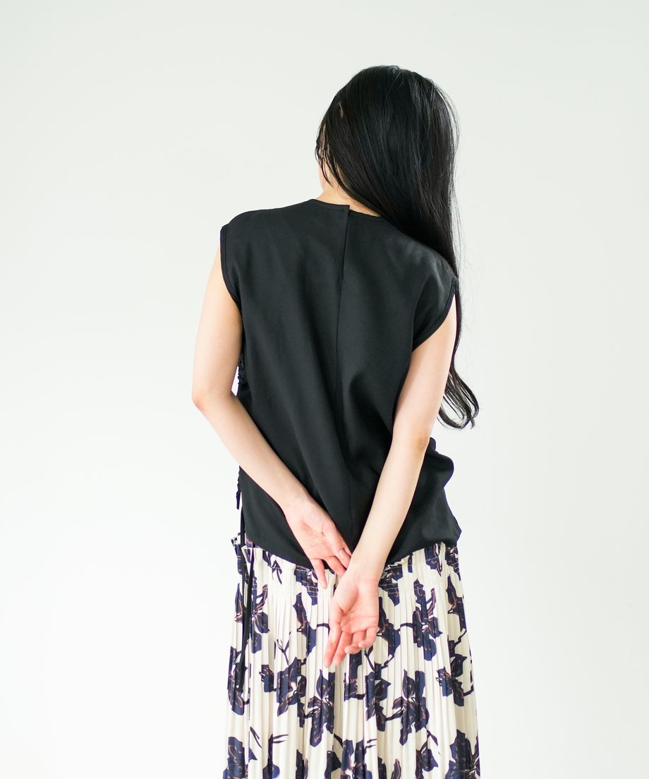 6aa46761130d36cf26fe5abe