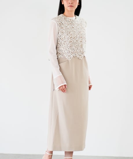 【Lallia Mu】レースドッキングワンピース 2711391／2月上旬～2月中旬発送予定