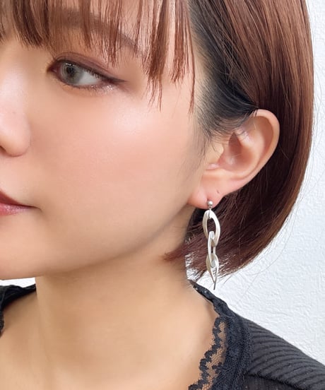 【charmaer 27 Early spring】297101  メタルチェーンピアス