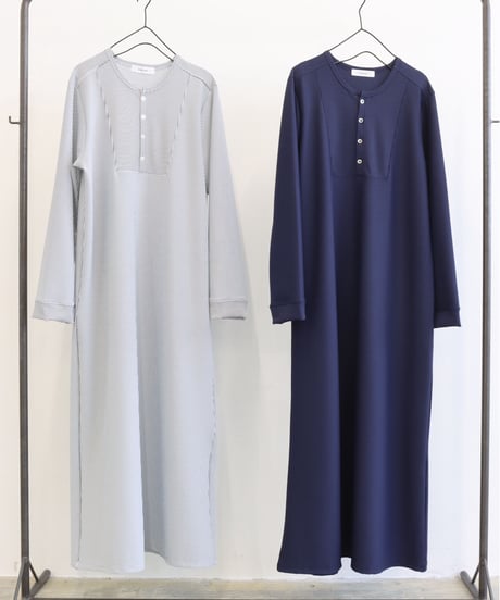 【LE MELANGE| '27 Spring Collection】トリコットシアーサッカーストライプ柄ワンピース 8711601／２月中旬から３月上旬発送予定