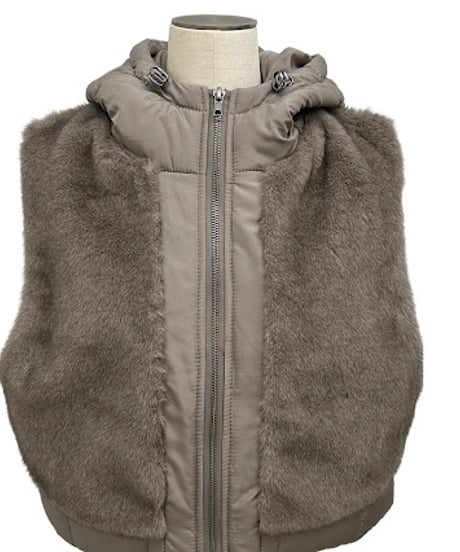 【ayane '26 winter collection】876814 エコファー×中綿ドッキングショートベスト