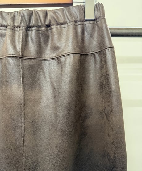 【LE MÉLANGE '26 winter collection】8651301　LEATHER LIKE JERSEY